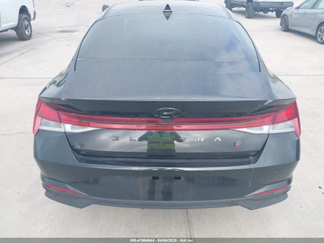 5NPLL4AG4NH053284 Hyundai ELANTRA SE