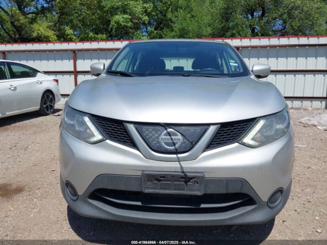 JN1BJ1CP1JW155386 Nissan Rogue Sport S