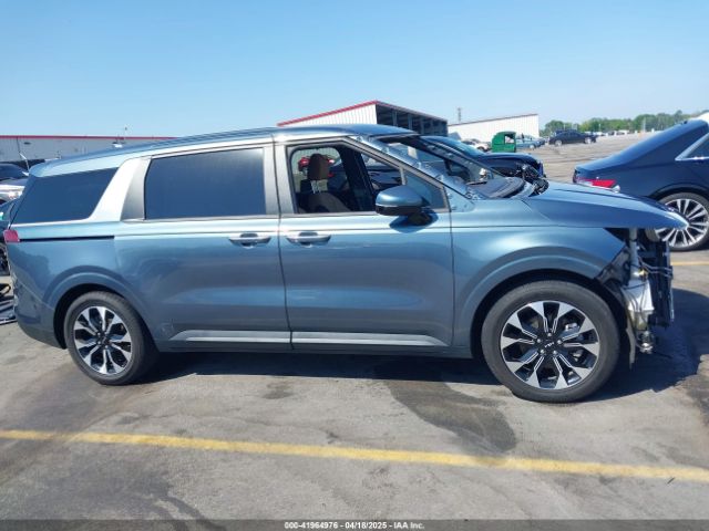 KNDNC5H33N6147331 KIA Carnival Mpv Ex