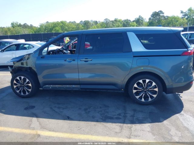 KNDNC5H33N6147331 KIA Carnival Mpv Ex