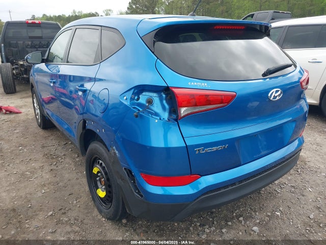 KM8J23A48JU635328 Hyundai TUCSON SE
