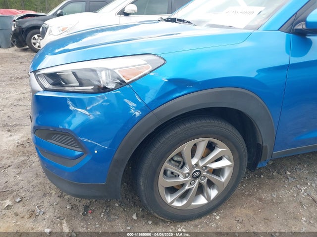 KM8J23A48JU635328 Hyundai TUCSON SE