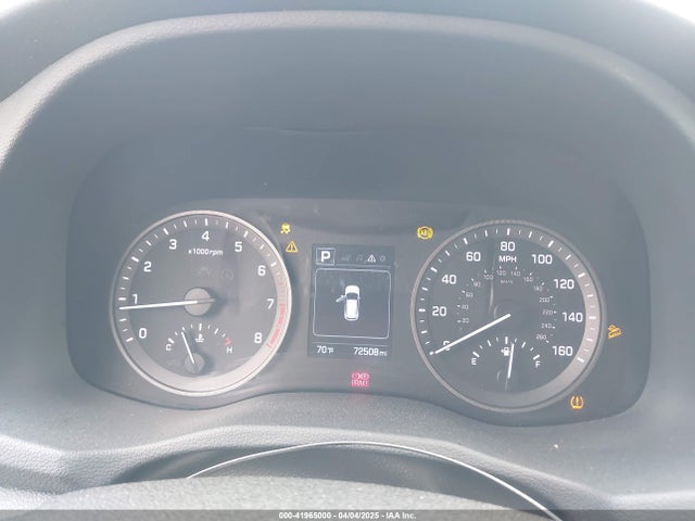 KM8J23A48JU635328 Hyundai TUCSON SE
