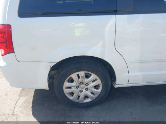 2C4RDGBG2HR741587 Dodge Grand Caravan Se