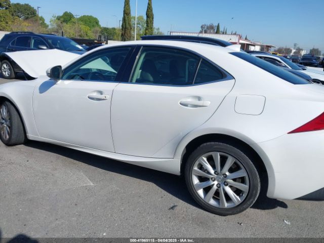 JTHBA1D2XG5035793 Lexus IS 200T