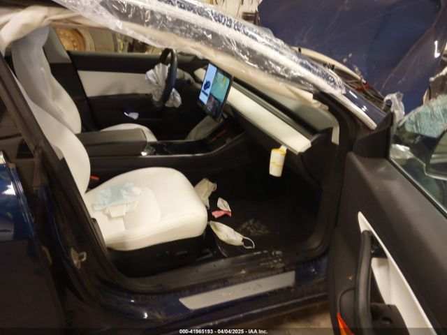 5YJ3E1EB7JF086201 Tesla Model 3 Long Range/performance