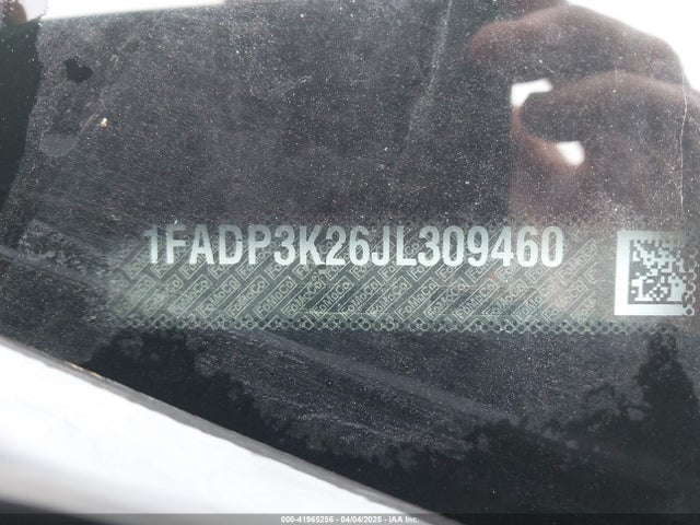 1FADP3K26JL309460 Ford FOCUS SE