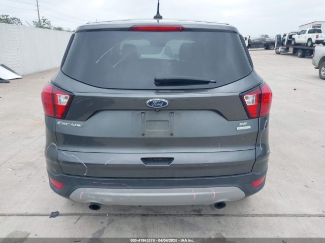 1FMCU0GD0KUA82121 Ford ESCAPE SE