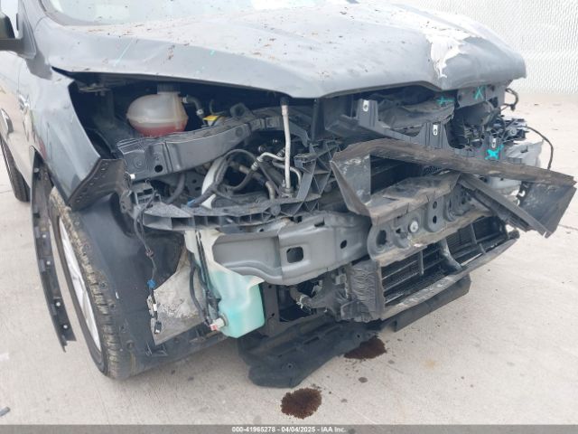 1FMCU0GD0KUA82121 Ford ESCAPE SE