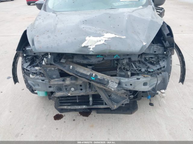 1FMCU0GD0KUA82121 Ford ESCAPE SE