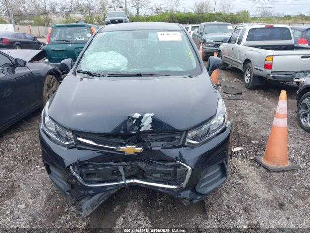 KL7CJKSB1MB319077 Chevrolet Trax Fwd Ls