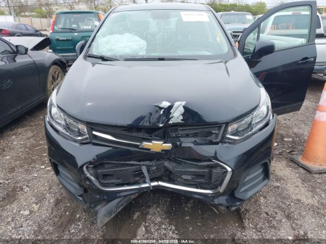 KL7CJKSB1MB319077 Chevrolet Trax Fwd Ls