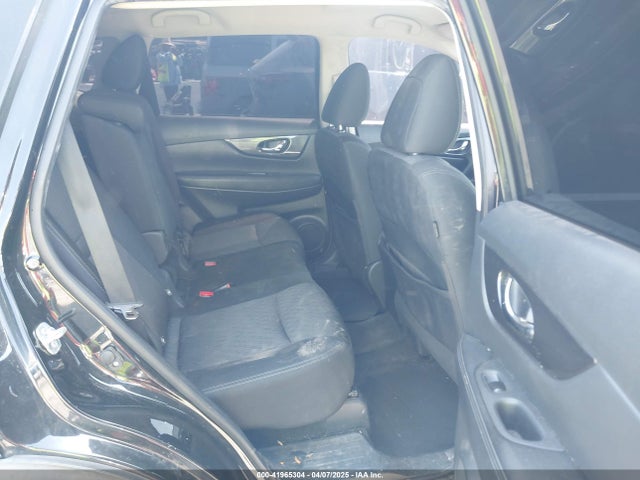 KNMAT2MT8KP506083 Nissan ROGUE SV