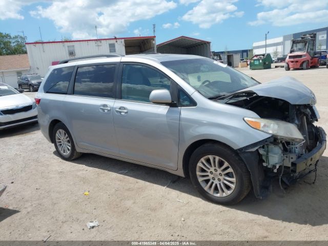 5TDYK3DC2GS705506 Toyota Sienna Xle 8 Passenger