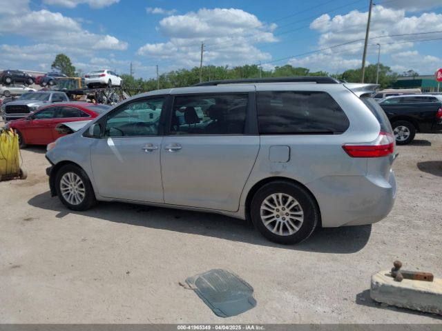 5TDYK3DC2GS705506 Toyota Sienna Xle 8 Passenger