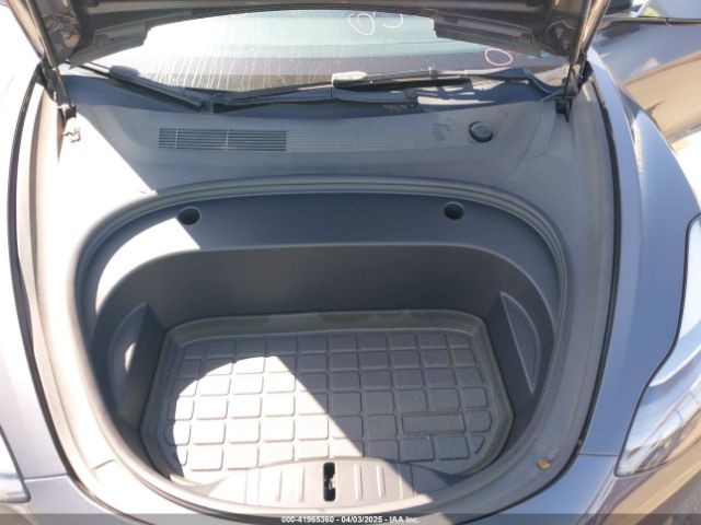 5YJ3E1EA6NF144098 Tesla Model 3 Rear-wheel Drive