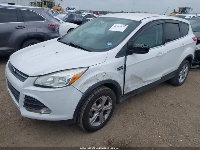 1FMCU0GX5EUA85076 Ford ESCAPE SE