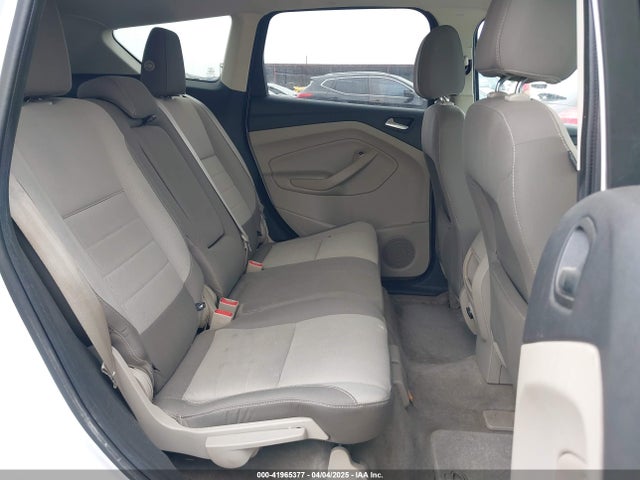 1FMCU0GX5EUA85076 Ford ESCAPE SE