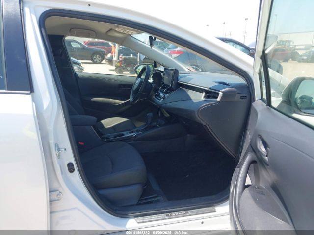 JTDEPMAEXN3025383 Toyota COROLLA LE