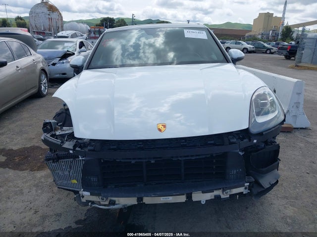 WP1BA2AY3MDA43220 Porsche Cayenne Coupe