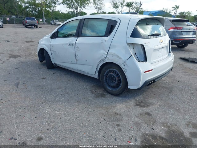 1G1JG6SH6H4142341 Chevrolet Sonic Lt Auto