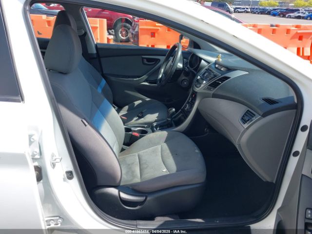5NPDH4AE3EH506590 Hyundai ELANTRA SE