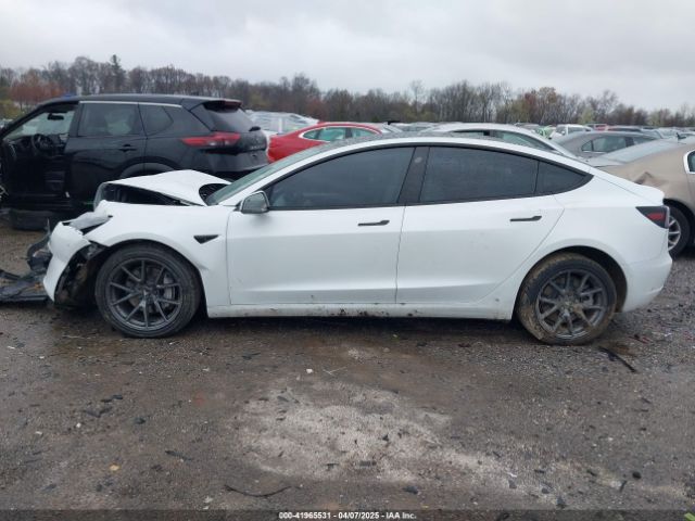 5YJ3E1EB0NF129945 Tesla Model 3 Long Range Dual Motor All-wheel Drive