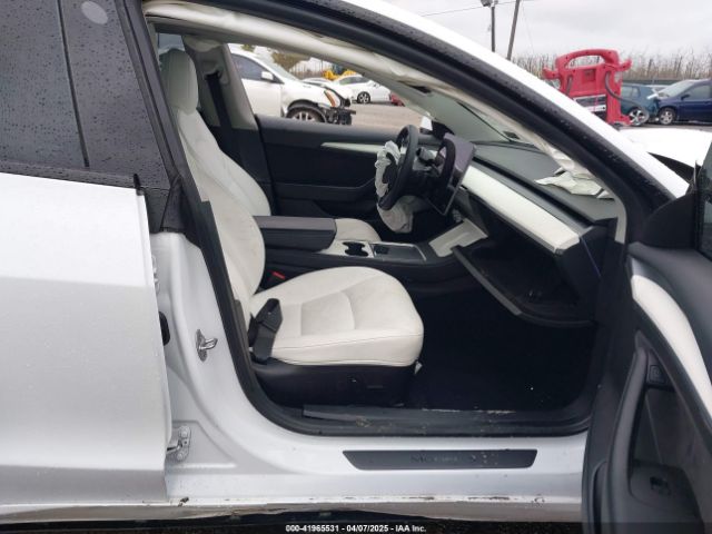 5YJ3E1EB0NF129945 Tesla Model 3 Long Range Dual Motor All-wheel Drive