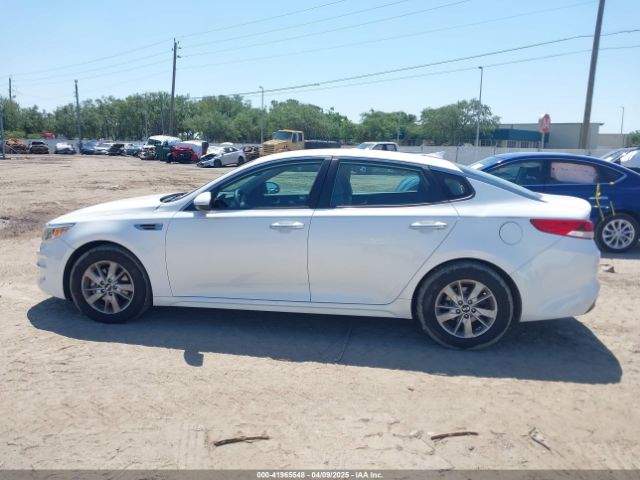 KNAGT4L31H5179289 KIA Optima Lx