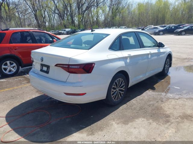 2020 VOLKSWAGEN JETTA 3VWCB7BUXLM041444 Photo 3