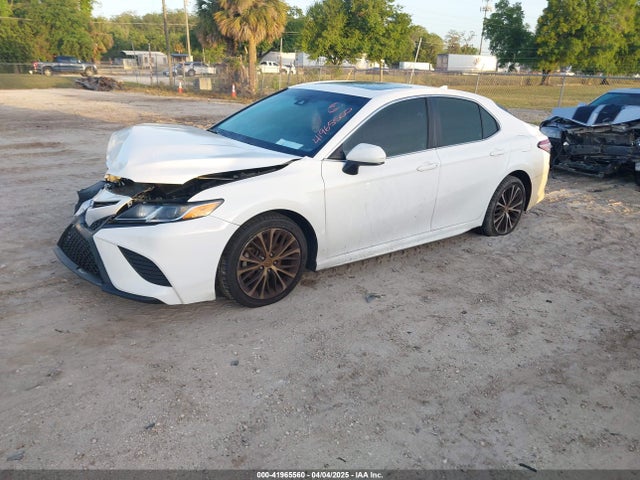 Toyota CAMRY SE 2020 4T1G11AK0LU975902 Image 2