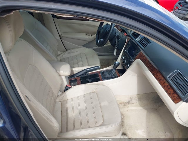 41965644 :رقم المزاد ، 1VWCH7A32CC072776 vin ، 2012 Volkswagen Passat 2.5l Sel مزاد بيع
