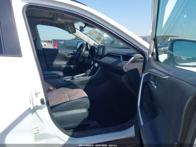 2T3W1RFV9KC005888 Toyota Rav4 Xle