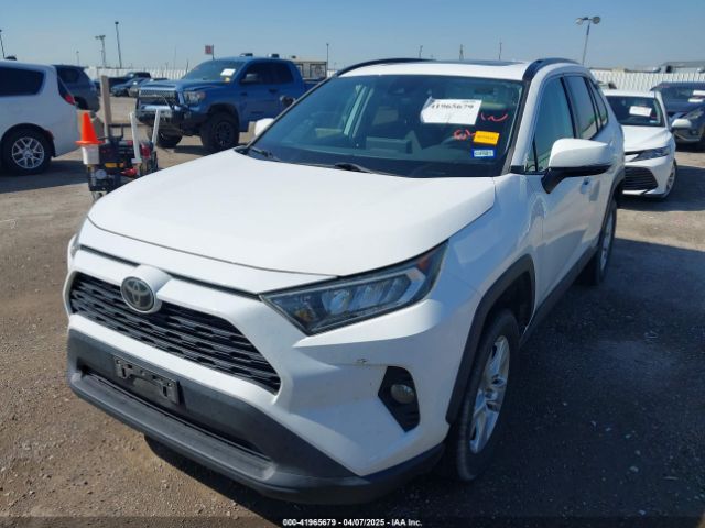 2T3W1RFV9KC005888 Toyota Rav4 Xle