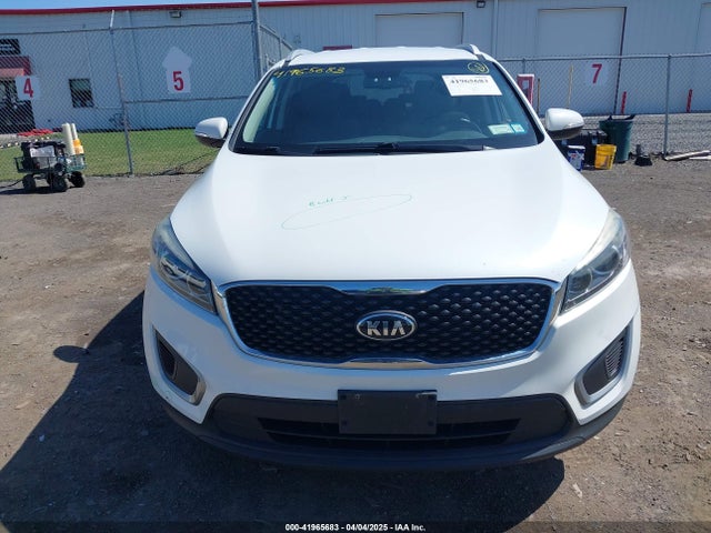 5XYPGDA55GG081559 KIA Sorento 3.3l Lx