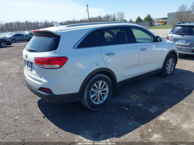 5XYPGDA55GG081559 KIA Sorento 3.3l Lx