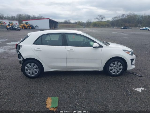 3KPA25AD1NE437453 KIA Rio 5-door S