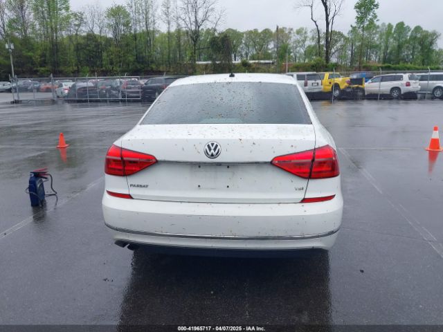 1VWAT7A38GC056495 Volkswagen Passat 1.8t S