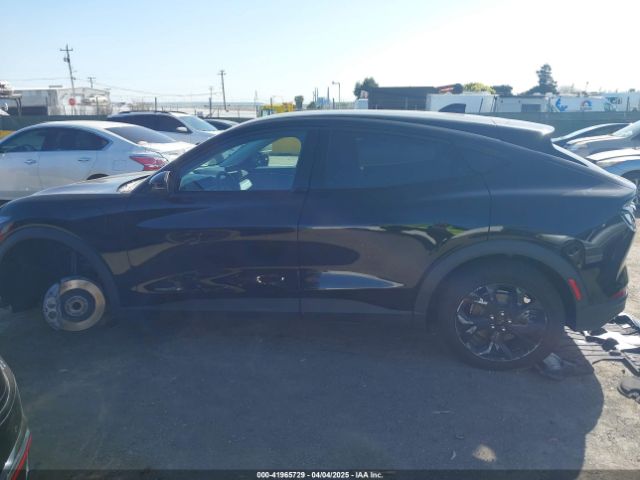 3FMTK1R41RMA50110 Ford Mustang Mach-e Select