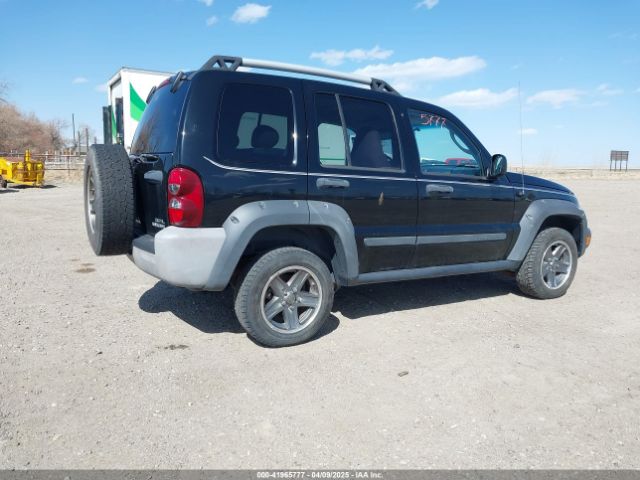 2005 JEEP LIBERTY 1J4GL38K95W716455 Photo 3