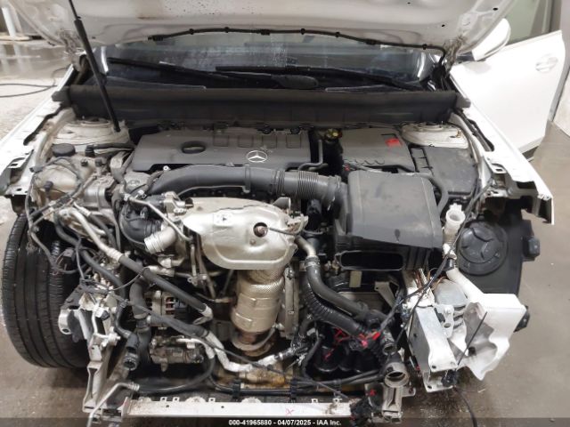 W1N4M4HB4NW248994 Mercedes-Benz Glb 250 4matic