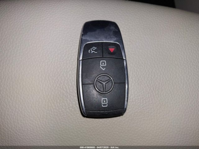 W1N4M4HB4NW248994 Mercedes-Benz Glb 250 4matic