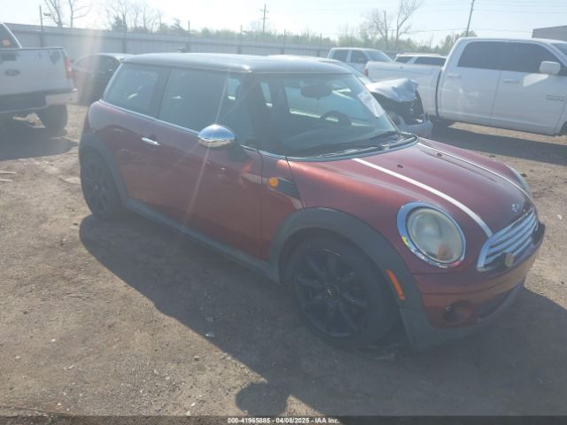 2009 MINI COOPER WMWMF335X9TW71368