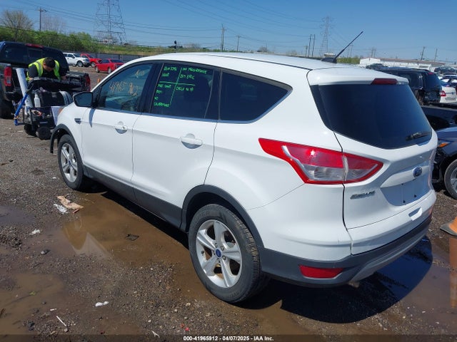 1FMCU9GX5GUA68950 Ford ESCAPE SE