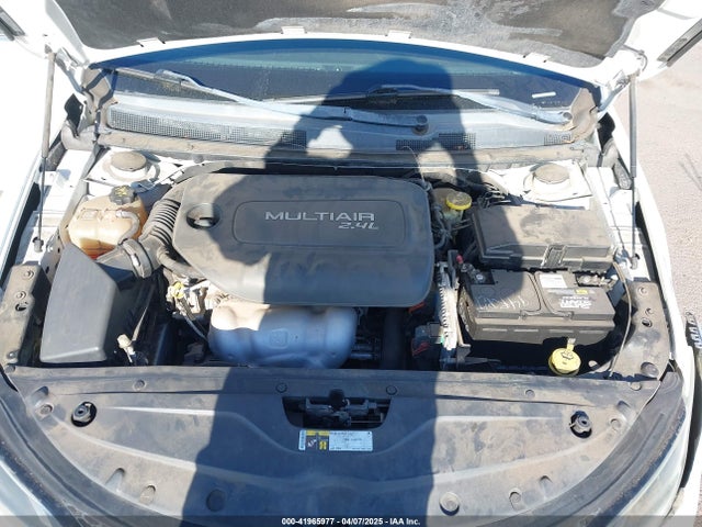 1C3CCCAB9FN742242 Chrysler 200 Limited