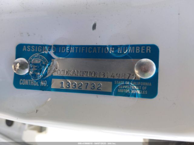 JTDKAMFU0M3149875 Toyota Prius Le