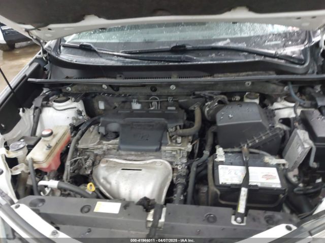 JTMBFREV3FJ038776 Toyota RAV4 LE
