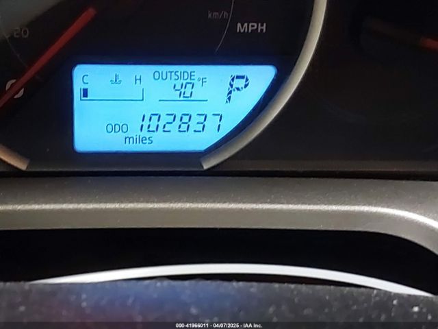 JTMBFREV3FJ038776 Toyota RAV4 LE