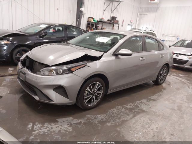 3KPF24AD9PE599897 KIA Forte Lxs