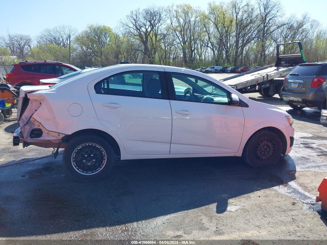 1G1JB5SHXF4158869 Chevrolet Sonic Ls Manual
